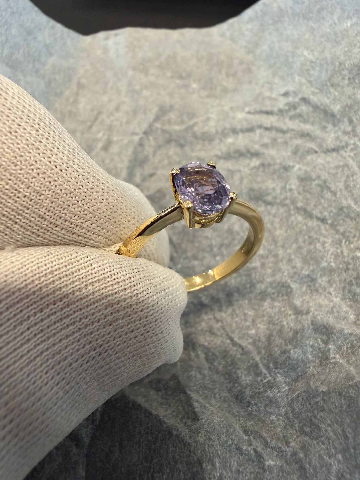Anello zaffiro naturale pinkish purple ct 1,28