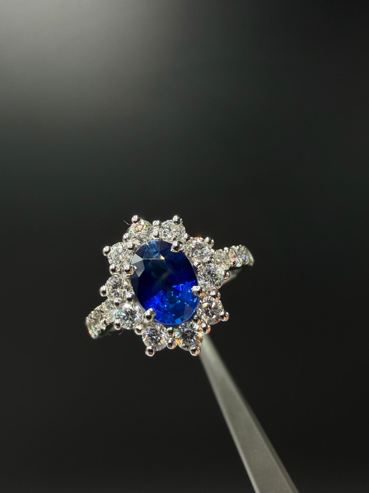 Anello zaffiro modello Siviglia 1,03 - 0,71